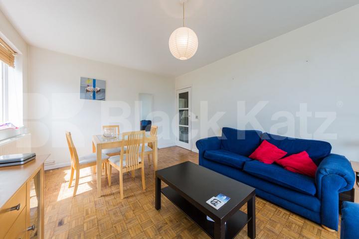 Located close to a station this 2 bed offer fantastic views of East london Pemberton Gardens, Holloway
